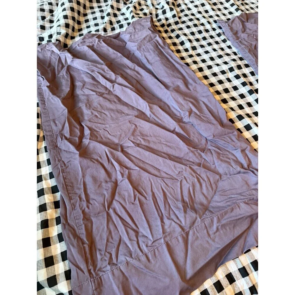 Liz Claiborne 100% Pima cotton standard size purple (2) pillow covers